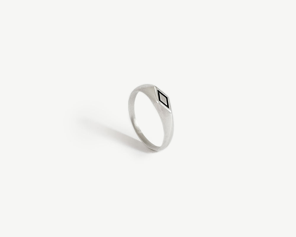 Luma Ring / Diamond Shaped Ring