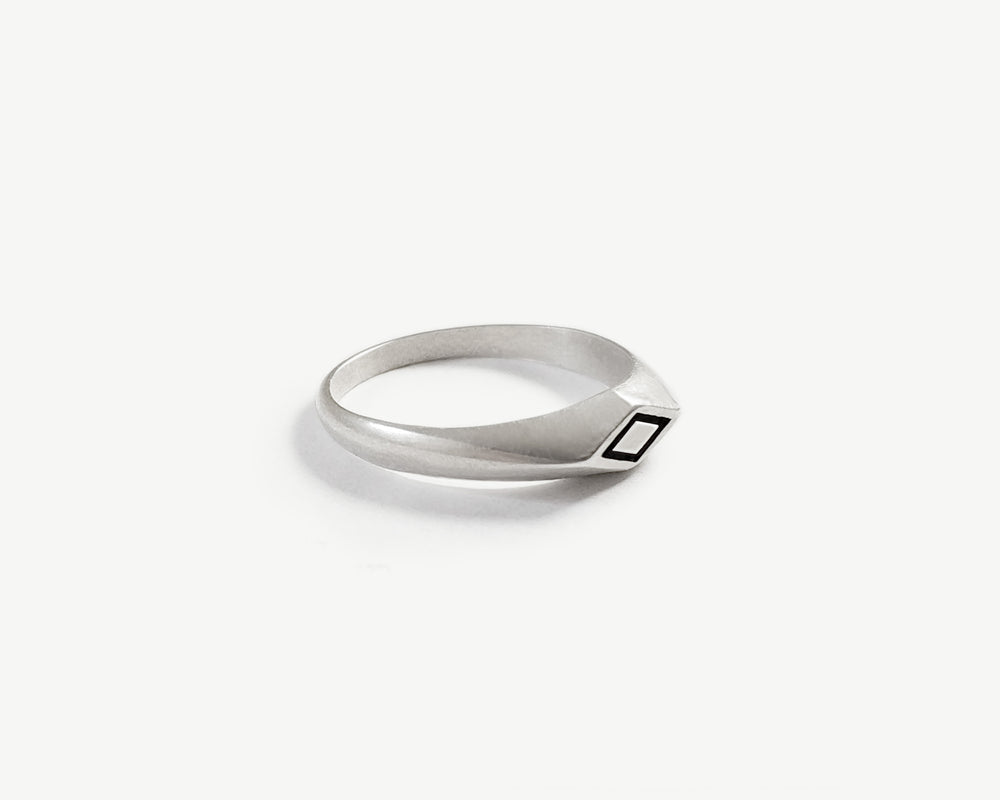Luma Ring / Diamond Shaped Ring