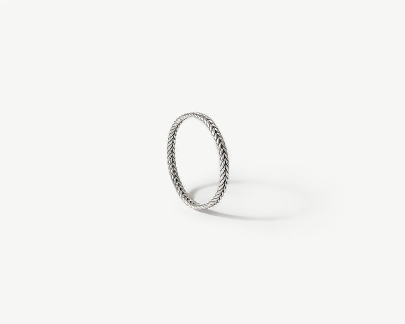 Mazwi Ring / Thin Interwoven Braded Ring