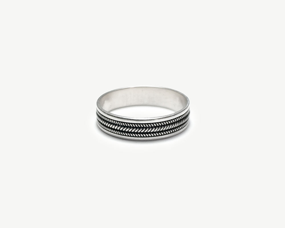 Madawer Ring / Filigree Ring